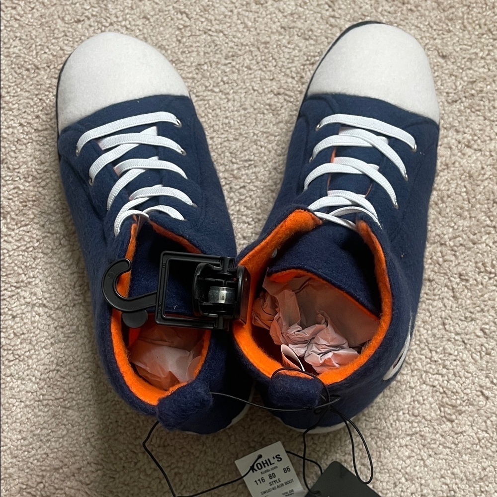 NWT Navy and White High-Top Knit Boot - Picture 4 of 6